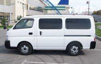 2002 Nissan Caravan Pictures