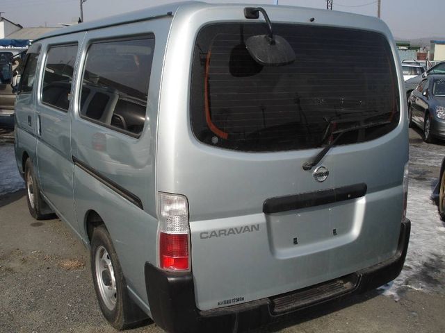2003 Nissan Caravan