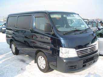 2003 Nissan Caravan Photos