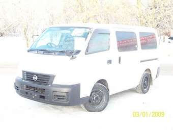 2003 Nissan Caravan Photos