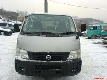 2003 Nissan Caravan Photos