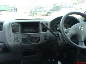 2003 Nissan Caravan For Sale