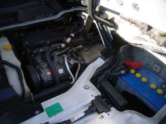 2003 Nissan Caravan Pictures