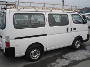 2003 Nissan Caravan Pictures