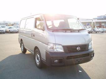 2003 Nissan Caravan Photos