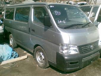 2003 Nissan Caravan Photos