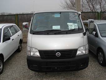 2003 Nissan Caravan Photos