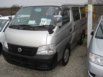 2003 Nissan Caravan Photos