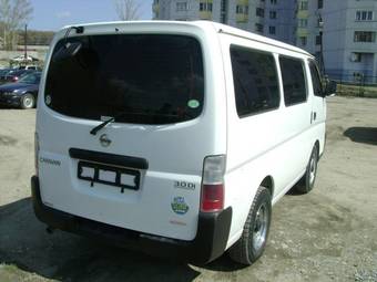 2003 Nissan Caravan Photos