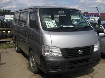 2003 Nissan Caravan Photos