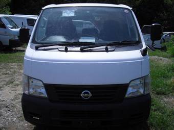 2003 Nissan Caravan Pictures