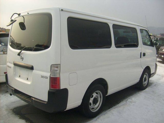 2004 Nissan Caravan