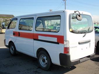 2004 Nissan Caravan Images