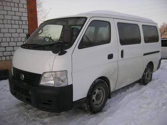 2004 Nissan Caravan Pictures