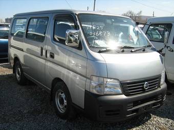 2004 Nissan Caravan Pictures