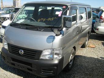 2004 Nissan Caravan Photos