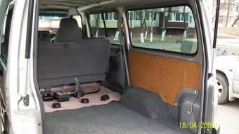 2004 Nissan Caravan For Sale