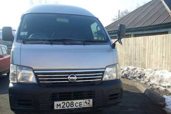 2004 Nissan Caravan Pictures