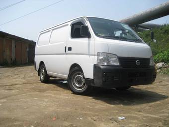 2004 Nissan Caravan Pics