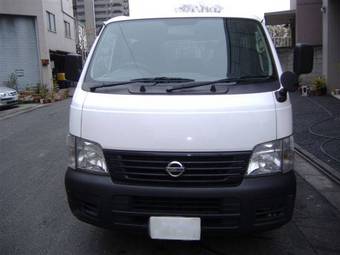 2005 Nissan Caravan Pictures