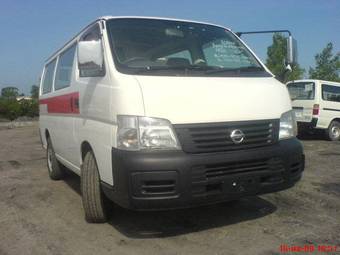 2005 Nissan Caravan Photos