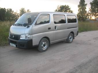 2005 Nissan Caravan Pictures