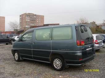 1997 Nissan Caravan Elgrand Photos