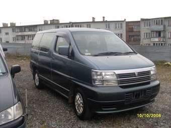 1997 Nissan Caravan Elgrand Photos