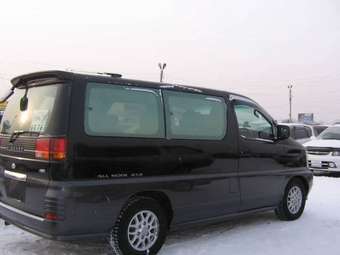 1998 Nissan Caravan Elgrand Pictures