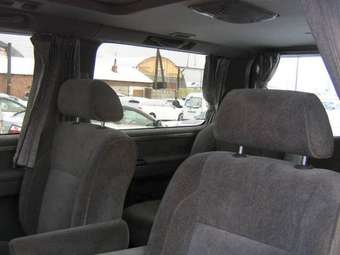 1998 Nissan Caravan Elgrand Pictures