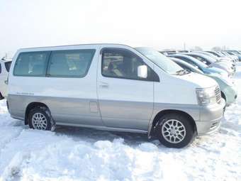 1999 Nissan Caravan Elgrand Photos