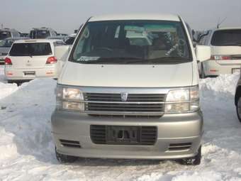 1999 Nissan Caravan Elgrand Pictures