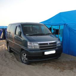 1999 Nissan Caravan Elgrand Pictures