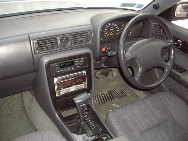 1995 Nissan Cedric