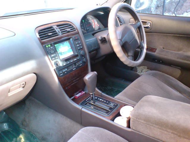 1996 Nissan Cedric