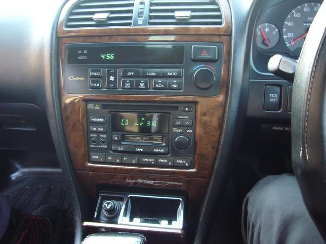 1996 Nissan Cedric