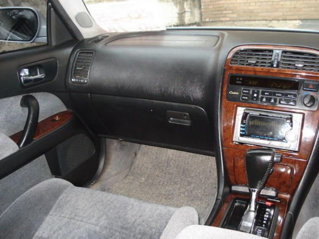 1997 Nissan Cedric