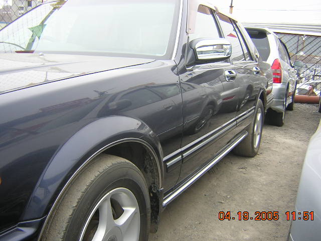 2000 Nissan Cedric