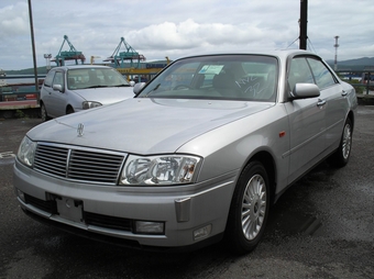 2000 Nissan Cedric