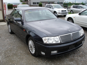 2000 Nissan Cedric