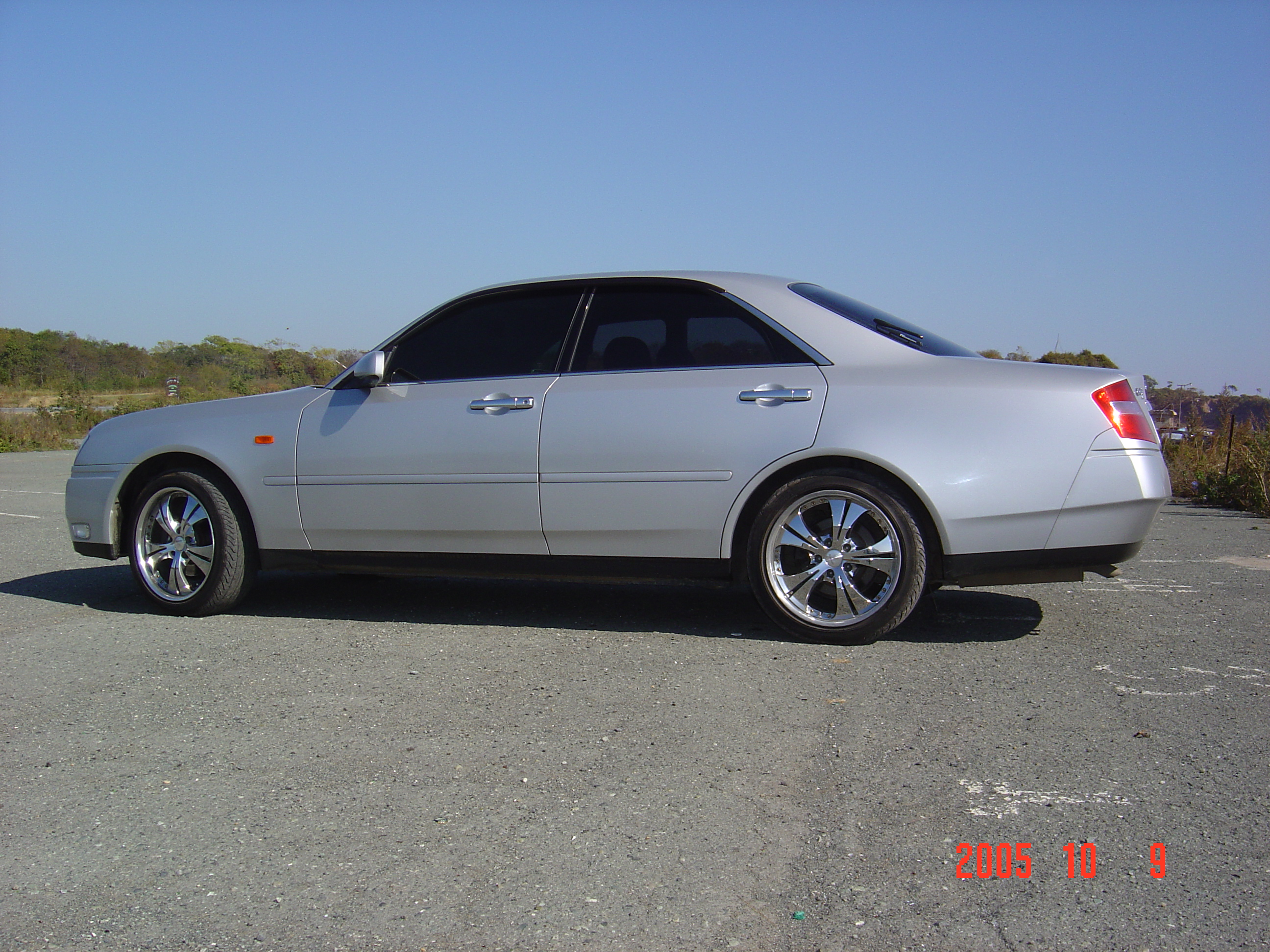 2000 Nissan Cedric