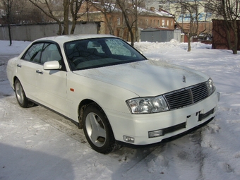 2000 Nissan Cedric