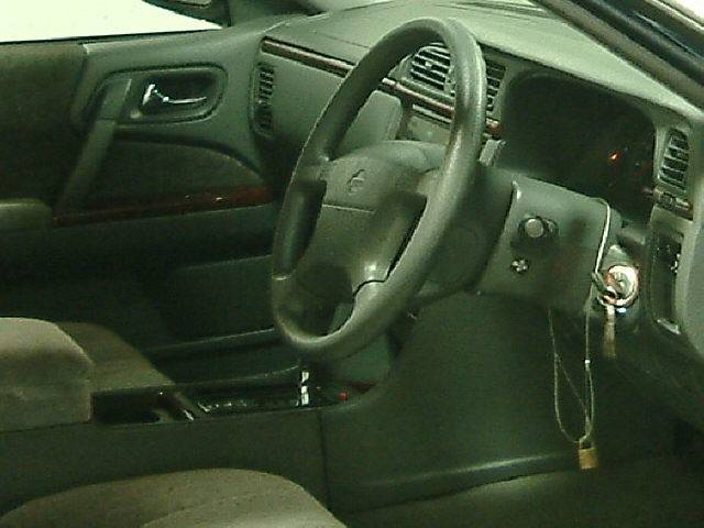 2000 Nissan Cedric