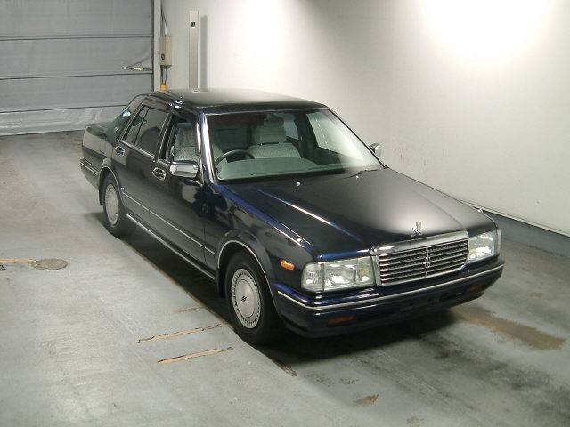 2000 Nissan Cedric