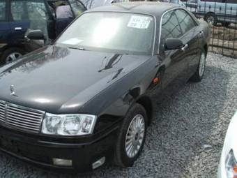 2000 Nissan Cedric