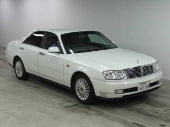 2000 Nissan Cedric