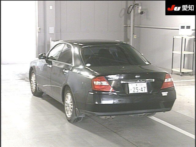 2000 Nissan Cedric