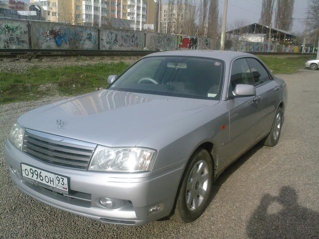 2000 Nissan Cedric