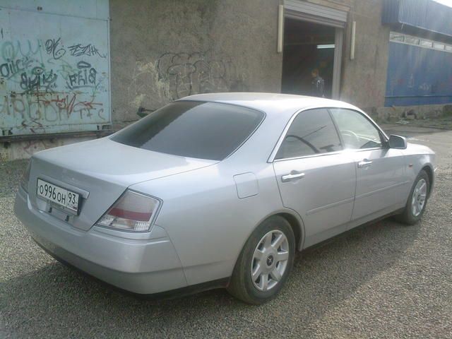 2000 Nissan Cedric