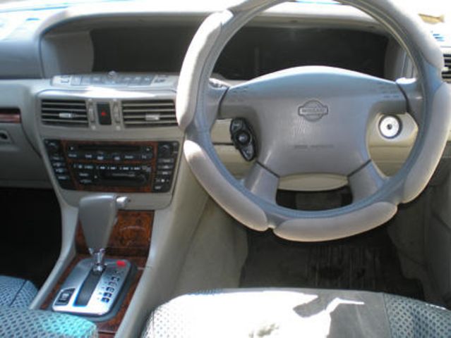 2000 Nissan Cedric